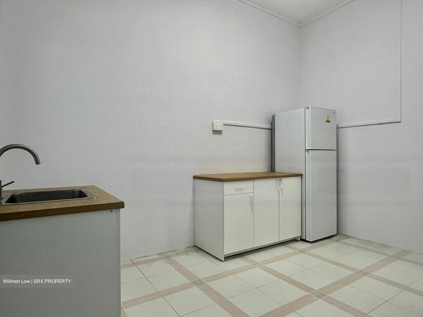 Lowland Road (D19), Terrace #464667031